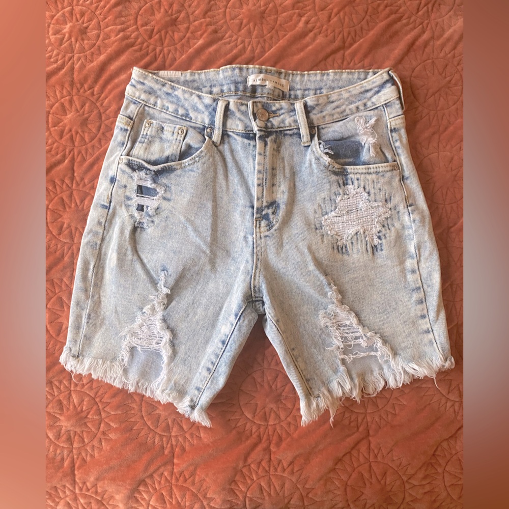 Almost Famous Distressed Jort